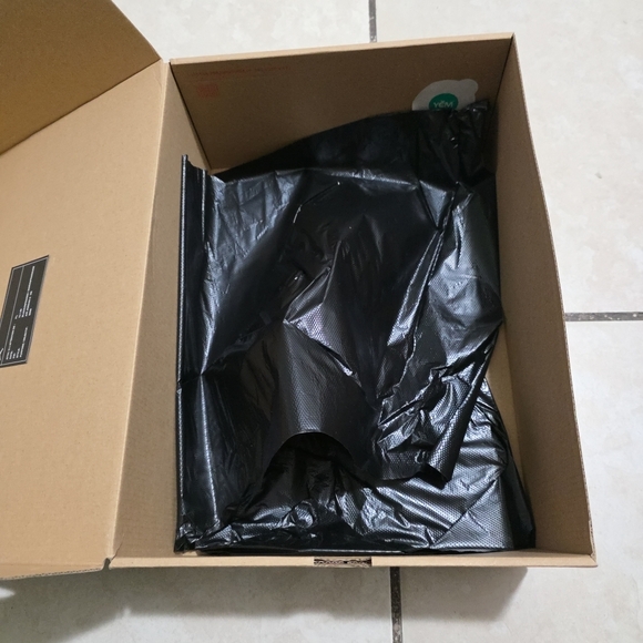 Empty Shoe Box - Picture 7 of 7